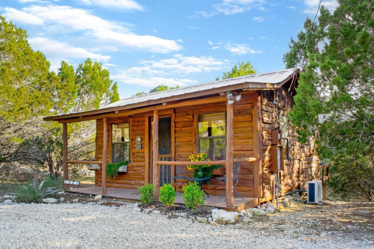 Cozy Cabin Wimberley Exterior photo