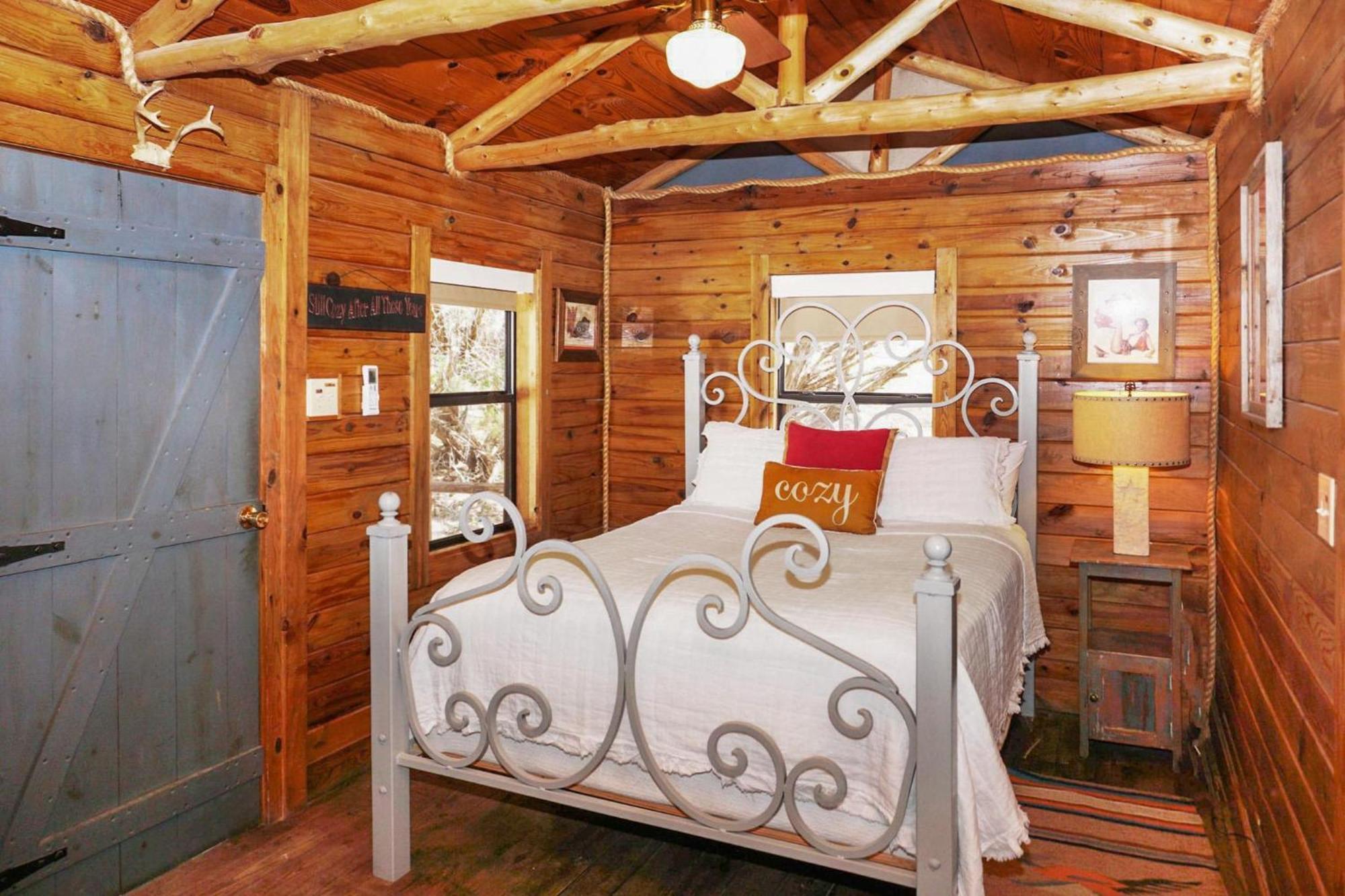 Cozy Cabin Wimberley Exterior photo