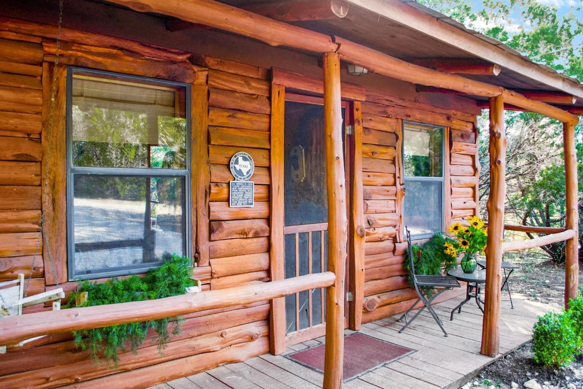 Cozy Cabin Wimberley Exterior photo